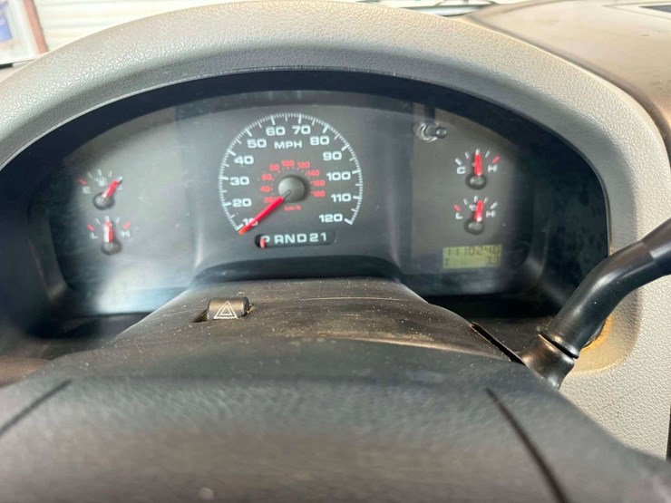2005-ford-f150-image-18
