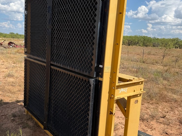 caterpillar-d399-engine-&-radiator-(spare)-skidded-image-7