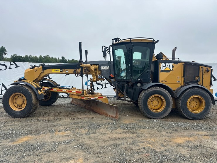 caterpillar-160m-awd-image-2