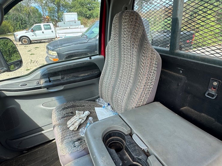 2005-ford-f350-image-54