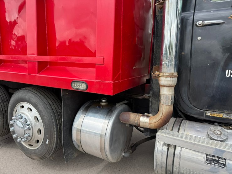 1995-mack-rd688s-image-28