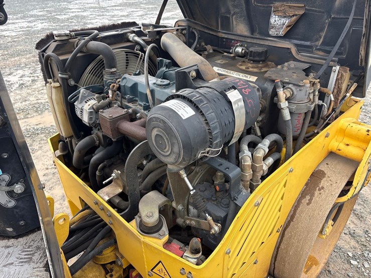 2011-bomag-bw120ad-4-image-26