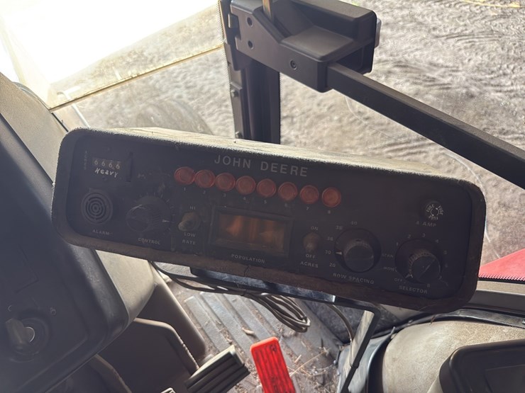 john-deere-7100-image-9