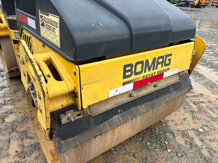 2011-bomag-bw120ad-4-image-19