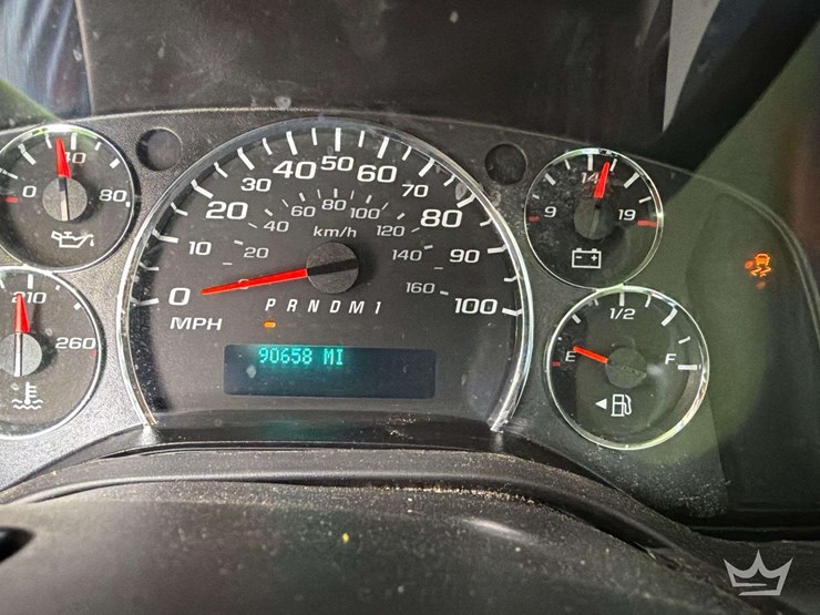 2017-chevrolet-express-2500-image-6