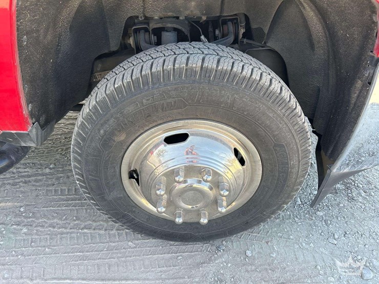 2016-chevrolet-c3500-image-42