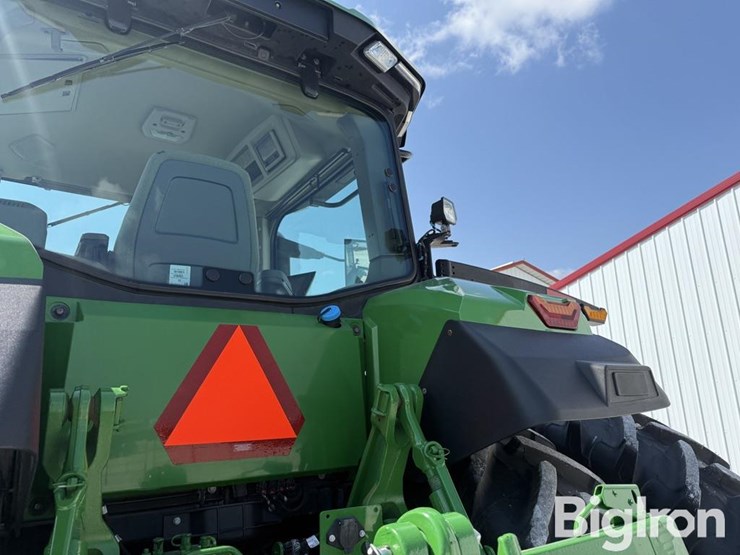 2024-john-deere-8r-250-image-18