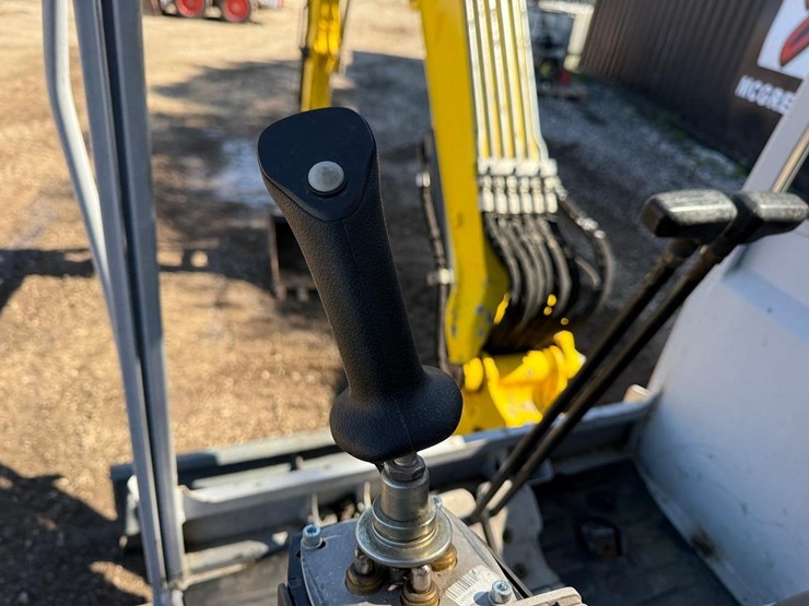 2017-wacker-neuson-ez38-image-24