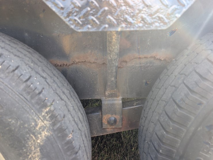 #121-•-2015-horse-creek-15-ton-trailer-(has-wi-title)-image-23