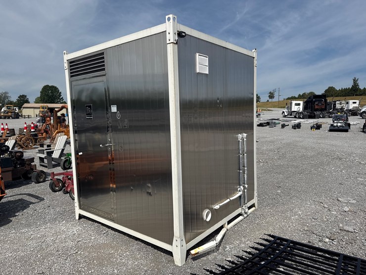 #394-•-portable-restroom-image-1