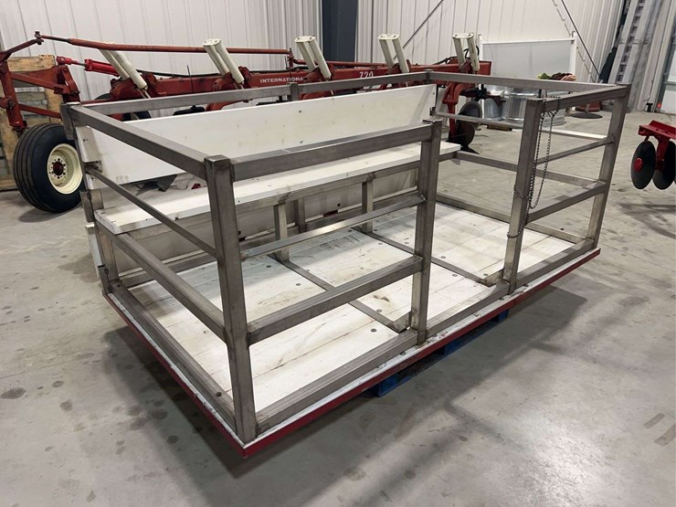 fast-hitch-stainless-steel-8’-carryall-image-1