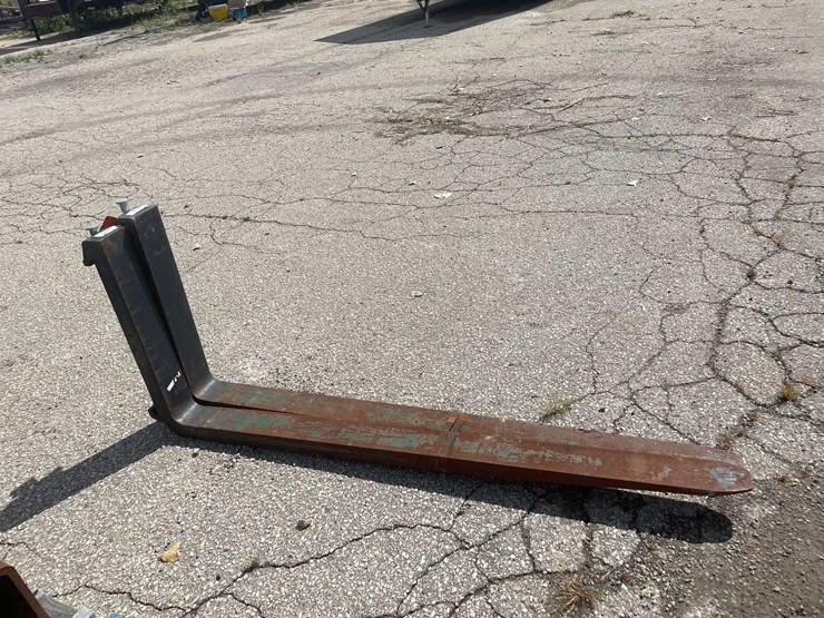 #10609-•-(2)-skid-steer-forks-image-5
