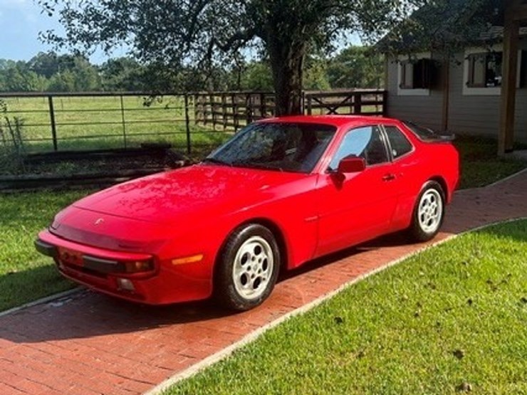 #152-•-offered-at-no-reserve-|-1987-porsche-944-image-12