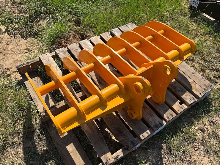 caterpillar-305-image-2