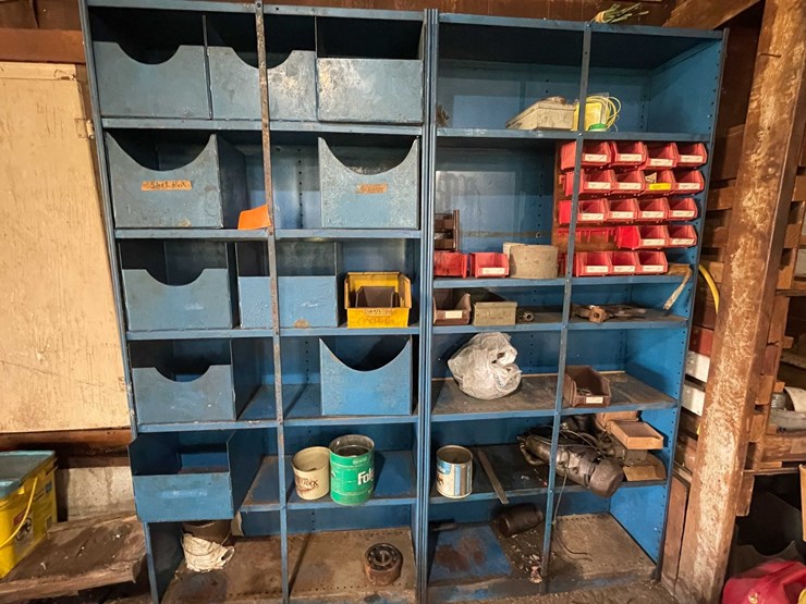 #1694-•-shelf-and-contents-image-1