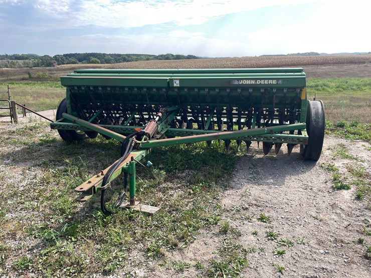 john-deere-450-image-2
