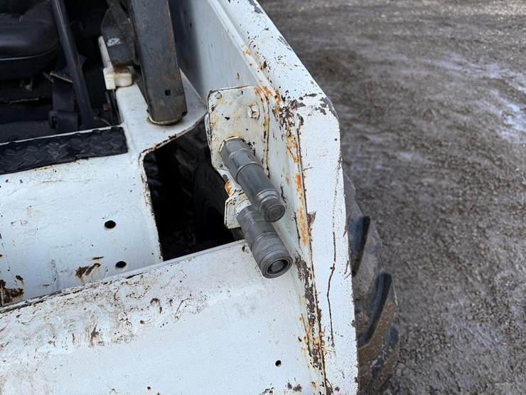 bobcat-753-image-11