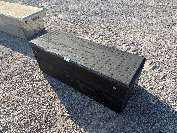 #579-•-truck-tool-box-image-1