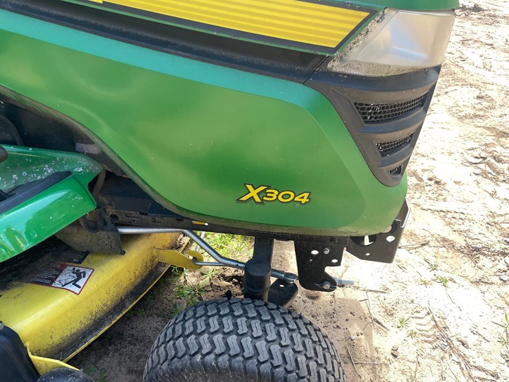john-deere-x304-image-6