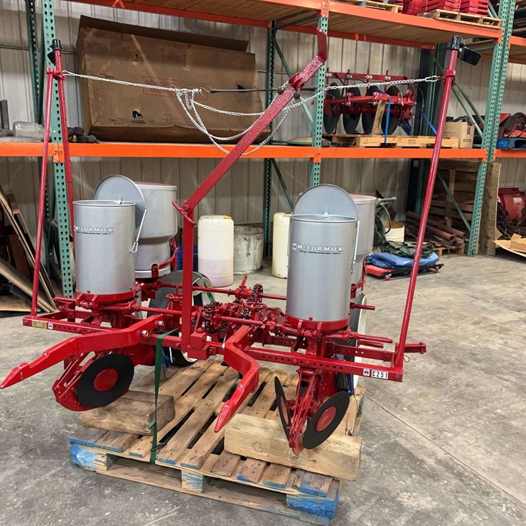 International Harvester C251 Two Row Fast-Hitch Planter