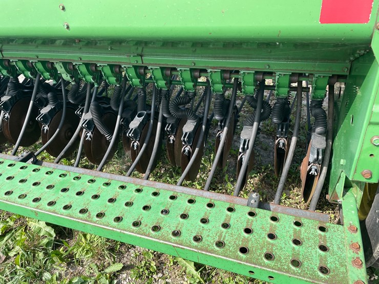 john-deere-450-image-7