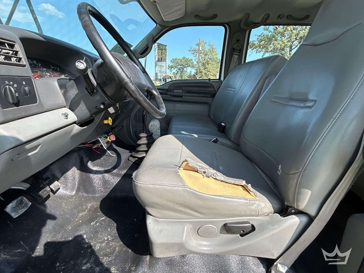 2008-ford-f750-image-12
