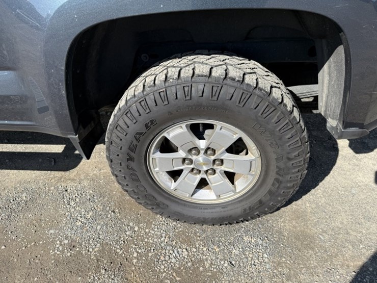 2019-chevrolet-colorado-image-11