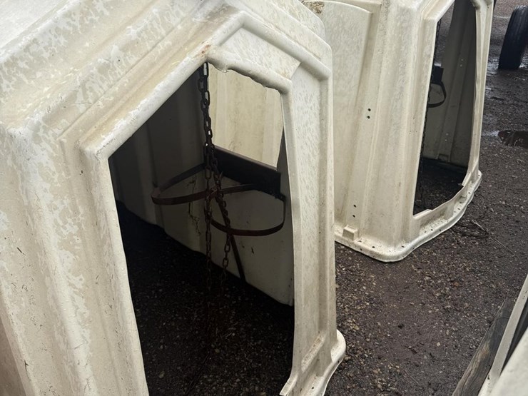 #311-•-calf-tel-hutch-image-1