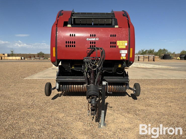 2022-case-ih-rb465-image-2