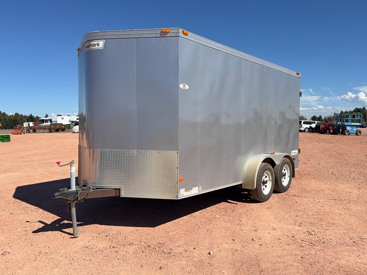 2013-haulmark-enclosed-trailer-image-2