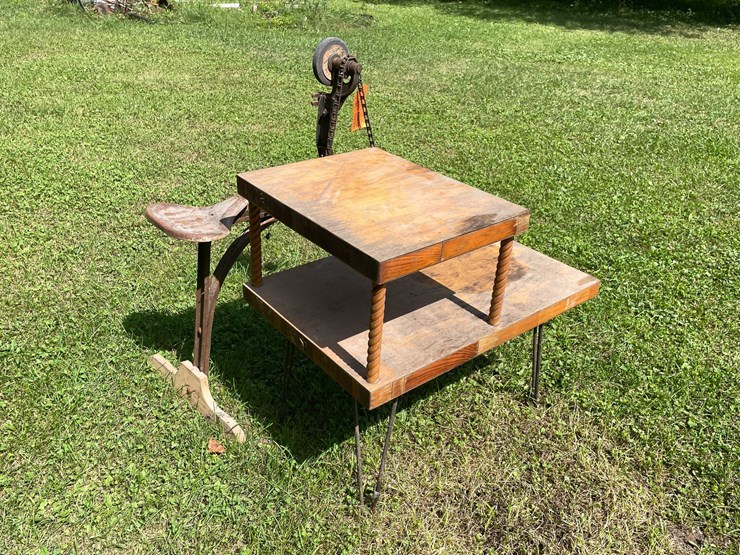 #1648-•-treadle-scroll-saw-image-4
