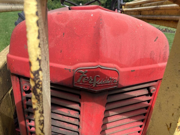 #1607-•-ferguson-tractor-image-11