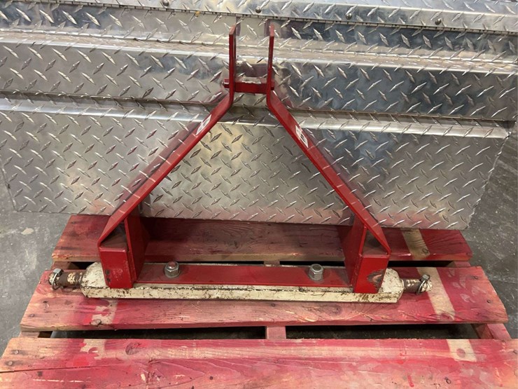 custom-three-point-mounted-toolbox-image-5