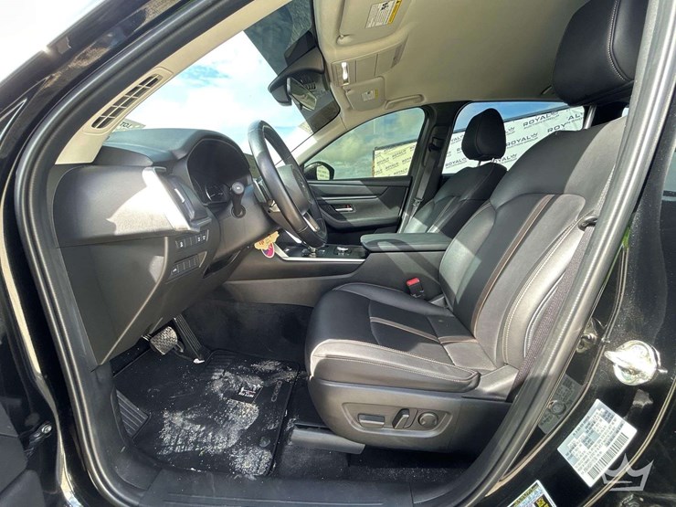 2024-mazda-cx90-image-12