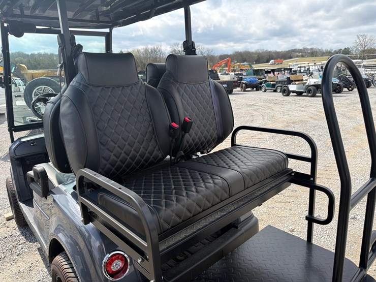 #188-•-epic-e40-4-passenger-electric-golf-cart-image-6