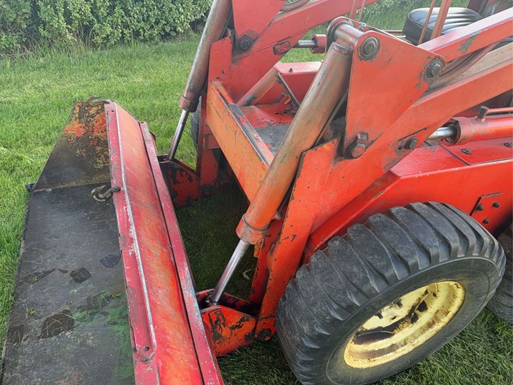 gehl-l3030-skid-steer-image-19