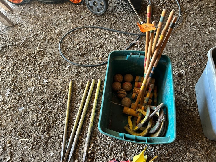 #6274-•-croquet-game-and-horseshoes-image-1