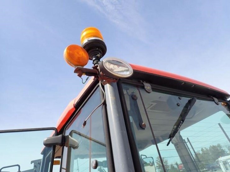 2009-kubota-m135x-image-44