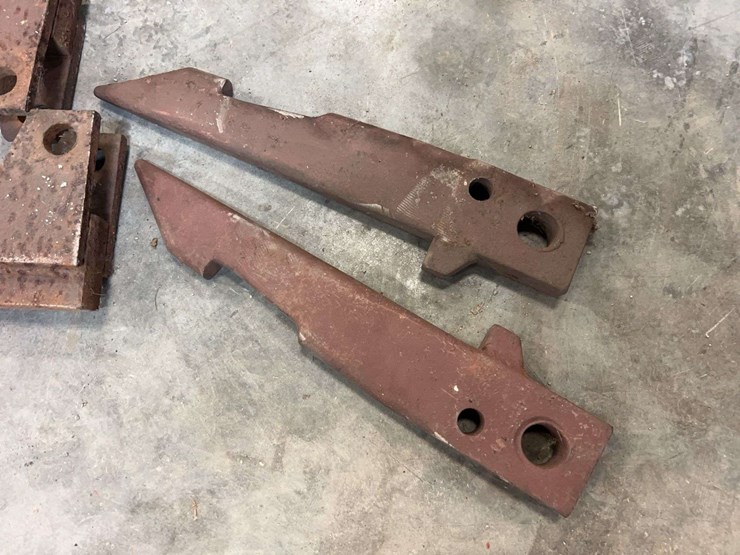 (4)-international-harvester-fast-hitch-connection-parts-image-2