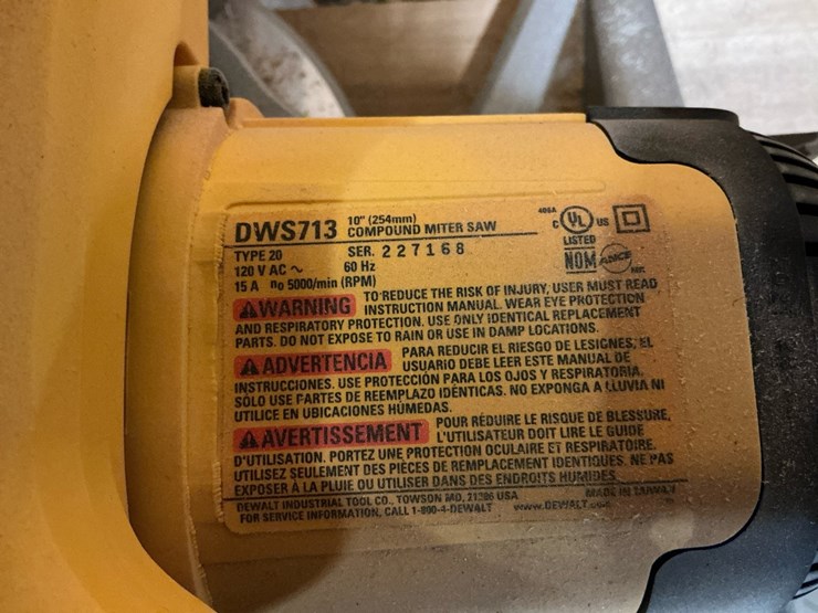 #103-•-dewalt-dws713-10"-compound-miter-saw-with-stand-image-4