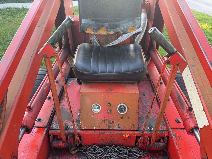 gehl-l3030-skid-steer-image-37