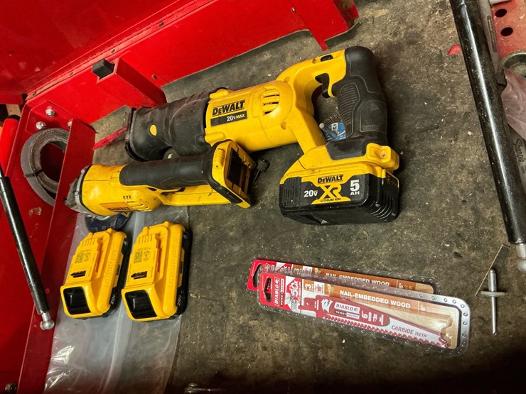 #101-•-dewalt-20v-max-power-tool-assortment-with-batteries-and-accessories-image-2