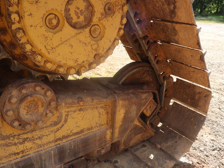 2014-caterpillar-d6n-image-15