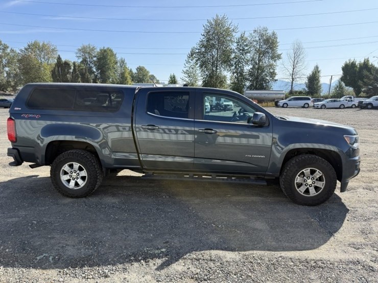 2019-chevrolet-colorado-image-3