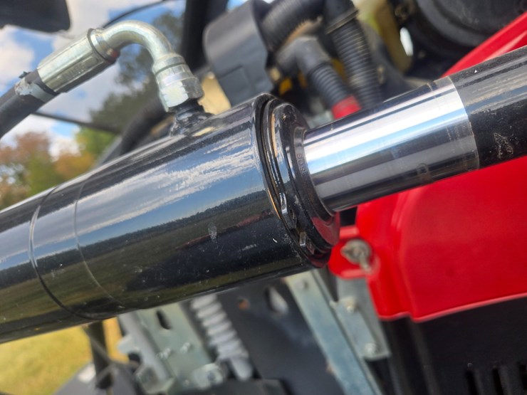 #26371-•-case-farmall-115u-tractor-image-73