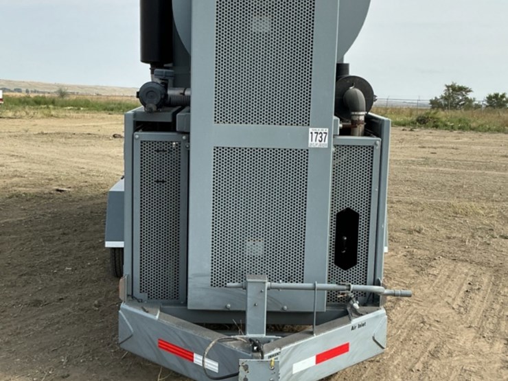 2015-john-deere-4045t-image-2