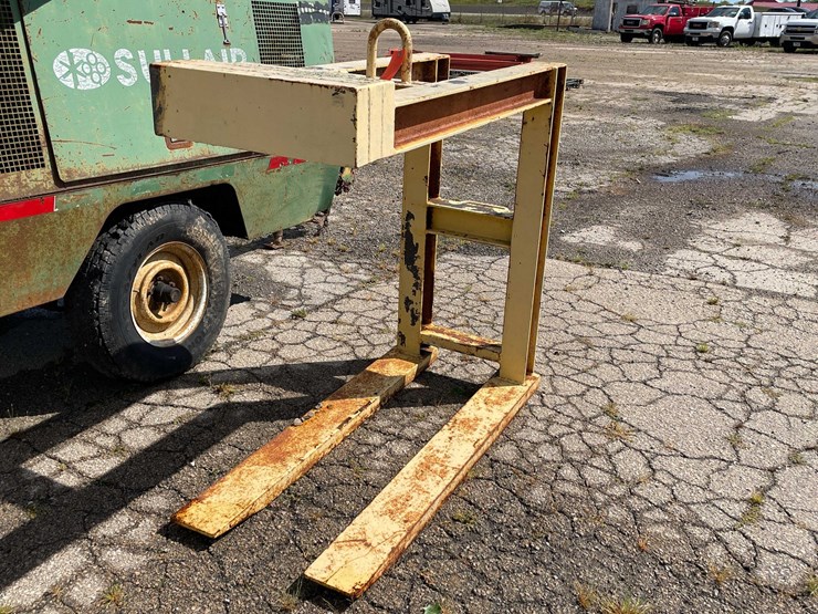 #10536-•-heavy-duty-pallet-fork-attachment-image-3