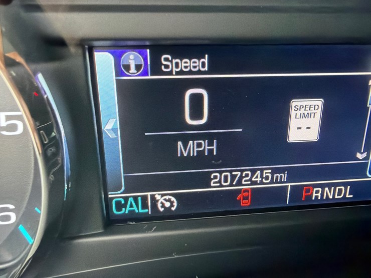 2018-chevrolet-tahoe-lt-image-22