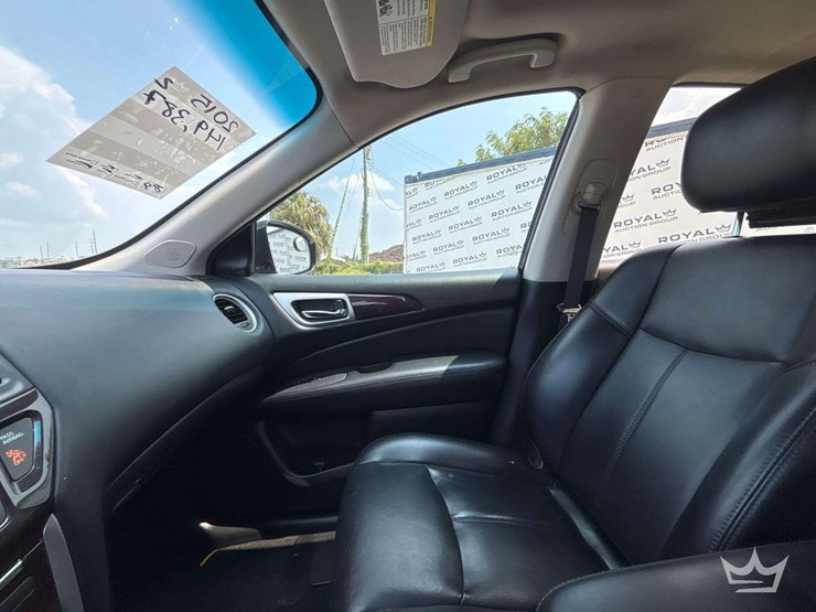 2015-nissan-pathfinder-image-9