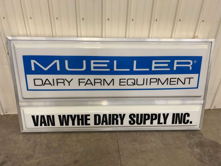mueller-dairy-farm-equipment-double-sided-light-up-bubble-sign-image-1